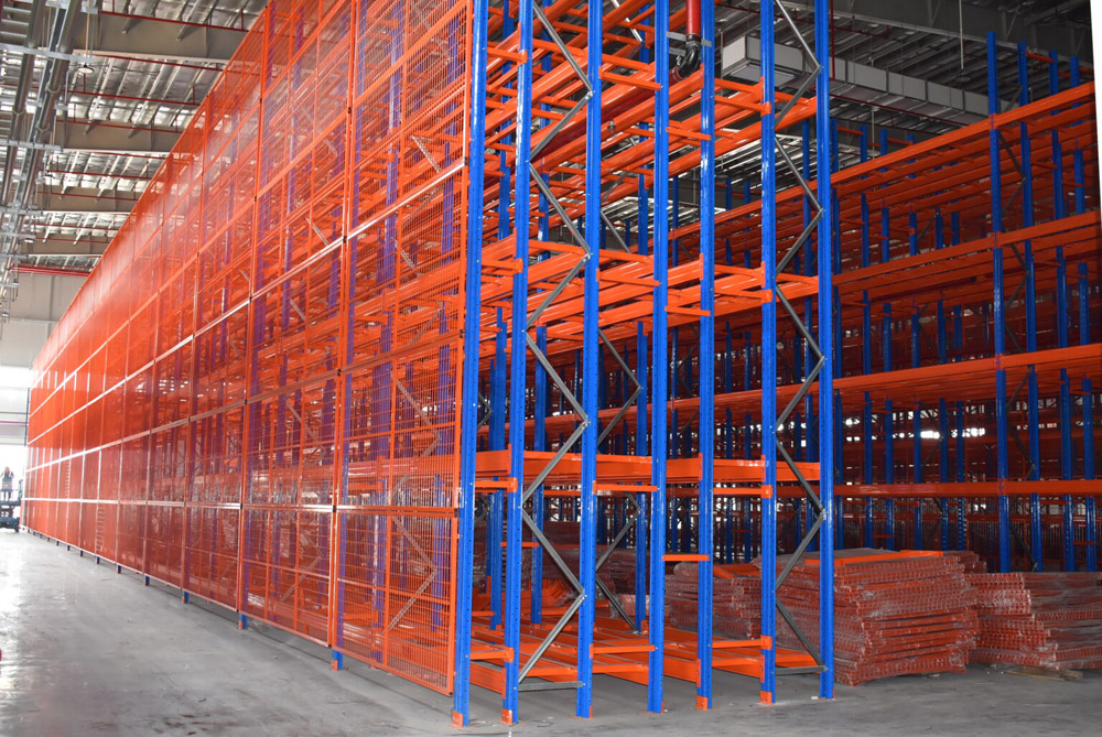 Balance storage density and flexibility with Double Deep Racking — perfect for mid-sized Cold storage and freezer warehouses.