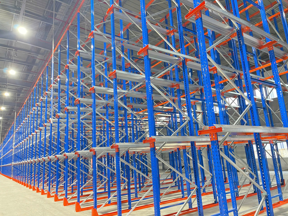 Smart design drives efficiency — in Manufacturing and Raw Materials Warehouses, every meter of space and every movement matters.