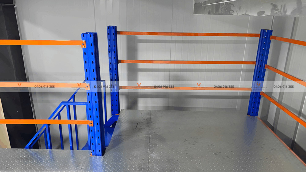 Better control, faster processing — efficiency powered by mezzanine floor racking.