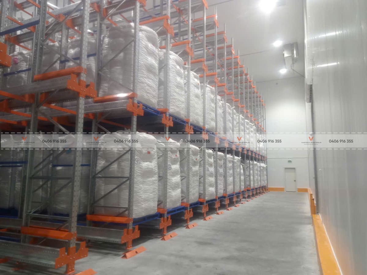 Vinatech 2-Way Shuttle Project for Cold Storage 6