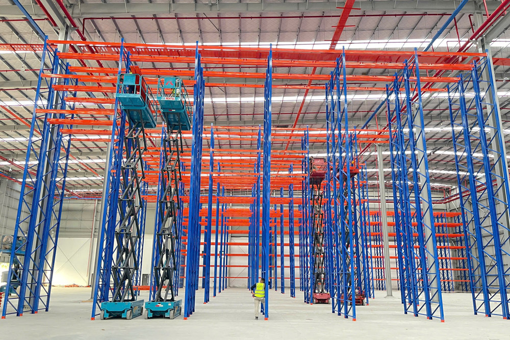 Vinatech supplies and installs pallet racking systems for different storage densities and warehouse operations