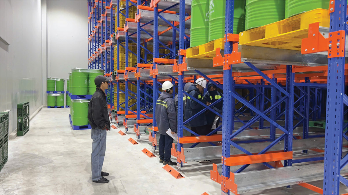 Assessing these factors together helps ensure the coolroom racking system is designed around real operating conditions, rather than simply maximising the number of pallet positions.