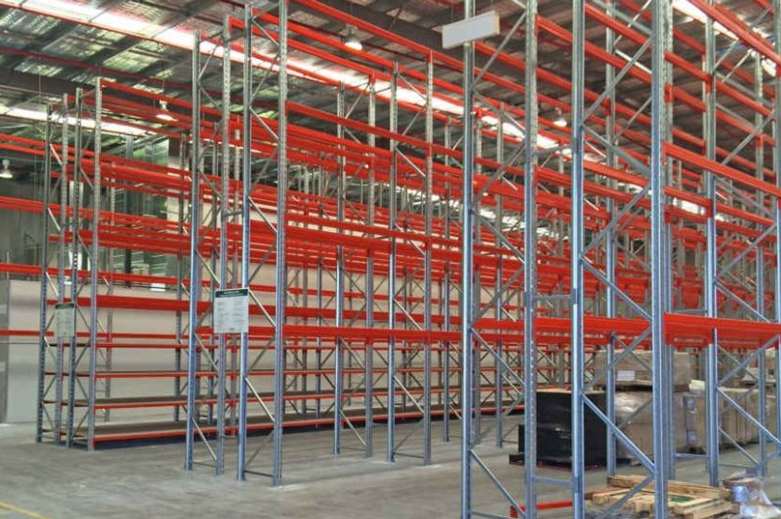 Selective Pallet Racking Suppliers and Installer